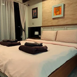 Boutique Yes For 3* Plovdiv